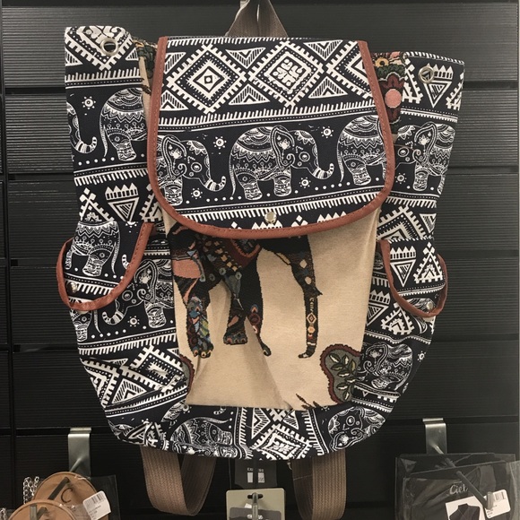 Backpack - Picture 4 of 5